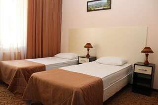 Гостиница Украина Воронеж Стандарт Твин/Standard Twin Room-1