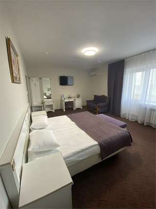 Гостиница Украина Воронеж Полулюкс/Semi-luxe Double Room-4