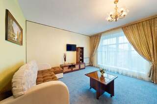 Гостиница Украина Воронеж Suite – двухкомнатный номер состоящий из спальни и гостиной-2
